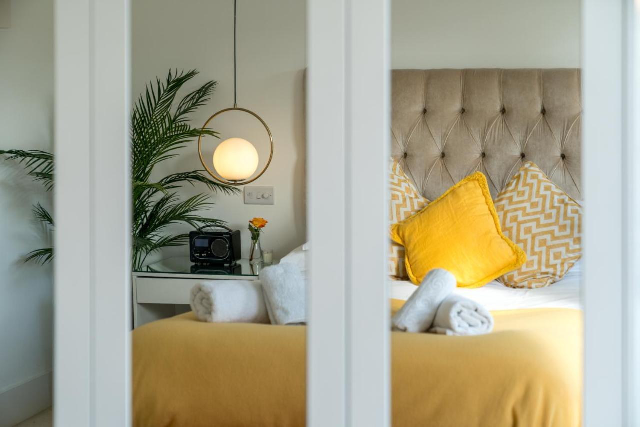 Captivating Apartment In Shepherds Bush London Bagian luar foto